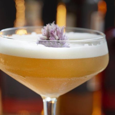 Renaissance Sao Paulo Hotel מראה חיצוני תמונה A Clover Club cocktail